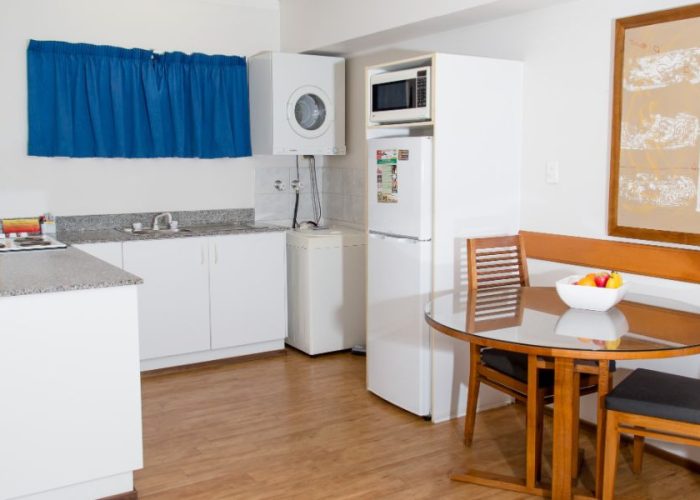 Cullen-Bay-1-Bedroom-Standard-11-1