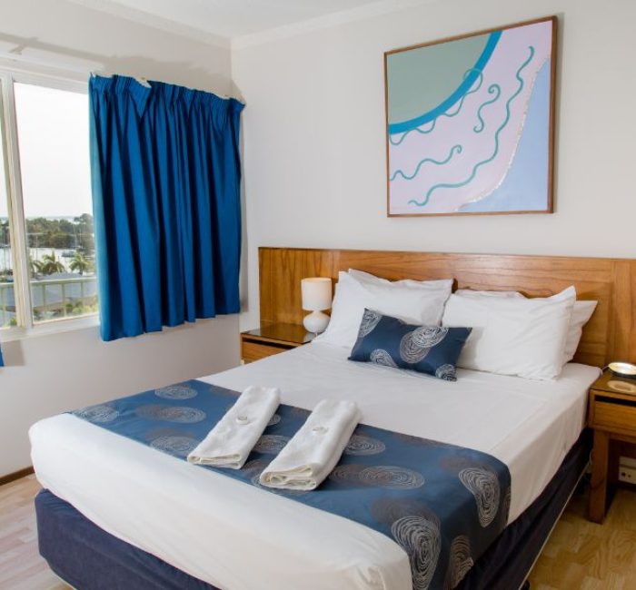 bedroom-1-bedroom-water-view