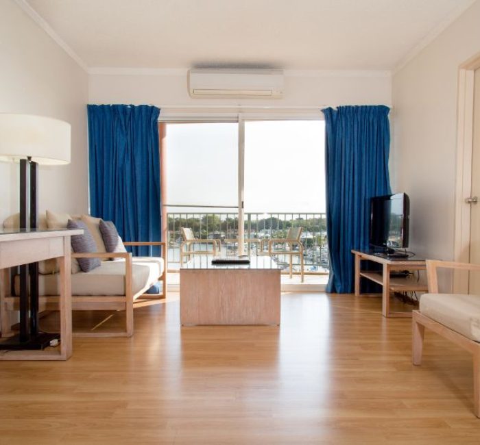 lounge-one-bedroom-water-view